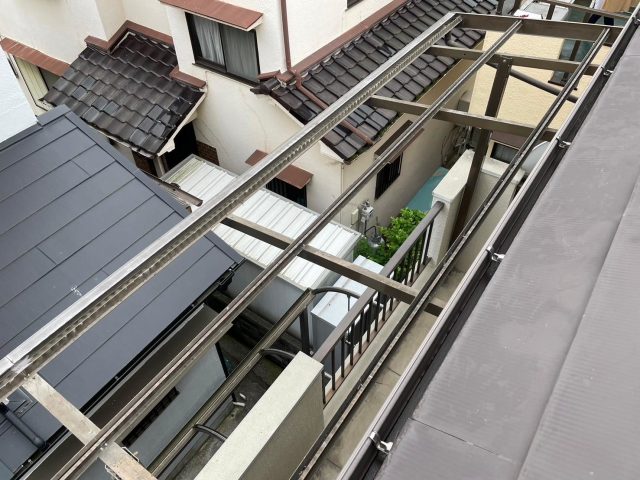 姫路市で既存屋根を撤去